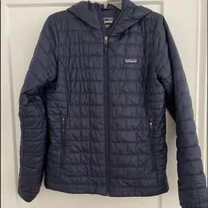 Women’s Patagonia nano puff hoody